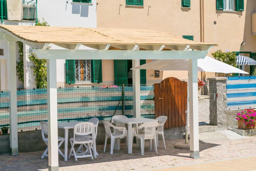 Agriturismo Case Nuove Castellina Marittima Eksteriør billede