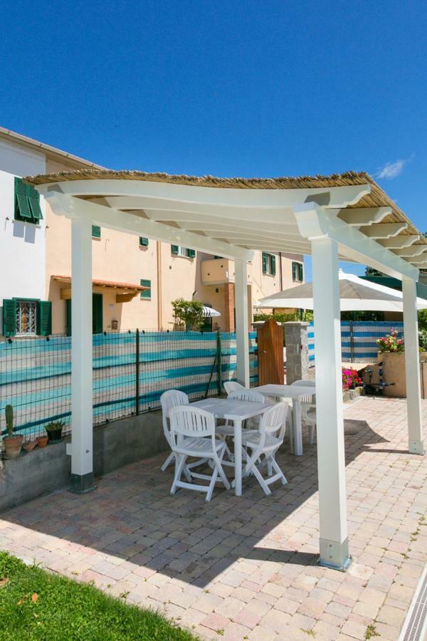 Agriturismo Case Nuove Castellina Marittima Eksteriør billede